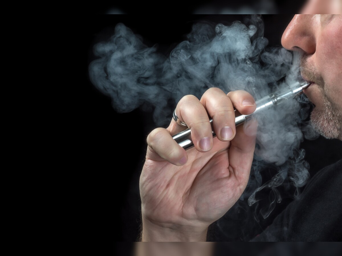 vape or cigarettes worse 🚭 Vaping vs. Smoking — Which is Safer for Your Lungs? 🫁 Think vaping is  the 