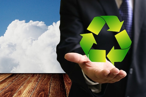 Effective leaders have long understood the importance of taking a public stand on environmental, social and governance issues. Yet, business leaders taking action toward securing a healthy environmental future and doing something to reach that goal are two very different things
Image: Shutterstock Effective leaders have long understood the importance of taking a public stand on environmental, social and governance issues. Yet, business leaders taking action toward securing a healthy environmental future and doing something to reach that goal are two very different things
Image: Shutterstock