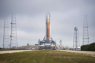 NASA"s Space Launch System (SLS) rocket with the Orion spacecraft aboard is seen atop a mobile launcher at Launch Complex 39B, Friday, March 18, 2022, after being rolled out to the launch pad for the first time at NASAÃ­s Kennedy Space Center in Florida. - Ahead of NASAÃ­s Artemis I flight test, the fully stacked and integrated SLS rocket and Orion spacecraft will undergo a wet dress rehearsal at Launch Complex 39B to verify systems and practice countdown procedures for the first launch.
Image: Aubrey GEMIGNANI / NASA / AFP)