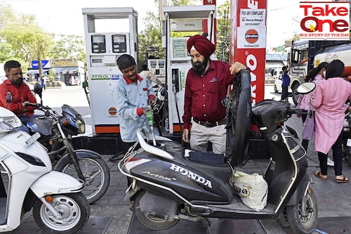 An announcement of a duty cut on petrol and diesel on Saturday made it clear which side the government is on—cut duties and risk a dent in government finances while keeping inflation in check.
Image: Narinder Nanu / AFP An announcement of a duty cut on petrol and diesel on Saturday made it clear which side the government is on—cut duties and risk a dent in government finances while keeping inflation in check.
Image: Narinder Nanu / AFP