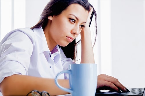 Doing only and strictly what you are paid to do is the idea behind the "Act Your Wage" trend.
Image: Shutterstock Doing only and strictly what you are paid to do is the idea behind the "Act Your Wage" trend.
Image: Shutterstock