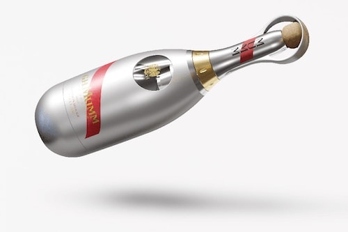 Mumm has concocted a champagne adapted to weightlessness.
Image: Courtesy of Stellar Mumm has concocted a champagne adapted to weightlessness.
Image: Courtesy of Stellar
