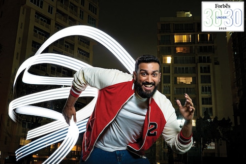 Kalidas Jayaram
Image: Mexy Xavier Light painting: Neha Mithbawkar Kalidas Jayaram
Image: Mexy Xavier Light painting: Neha Mithbawkar
