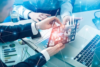 PE and VC firms invested $1.6 billion across 114 deals in the January-March period, a significant decline from the $2.7 billion they invested across 145 deals in the same three months in 2023.
Image: Shutterstock
