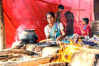 About 24.82 crore Indians escaped multidimensional poverty in the past nine years, according to the latest report by Niti Aayog.
Image: Shutterstock