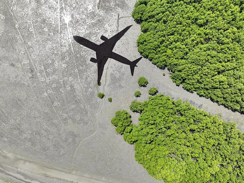 Carbon dioxide emissions from private aviation peaked over the European summer and around major global events like the World Cup, Cannes Film Festival and UN climate summits, according to a study. Image: Shutterstock Carbon dioxide emissions from private aviation peaked over the European summer and around major global events like the World Cup, Cannes Film Festival and UN climate summits, according to a study. Image: Shutterstock