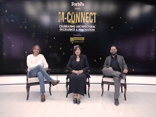 L to R: Manish Kumat, Principal Designer, Manish Kumat Design Cell Shilpi Sonar, Founder & Designer, Shilpi Sonar Creations and Manish Gulati, Founding Partner & Architect, MOFA Studios