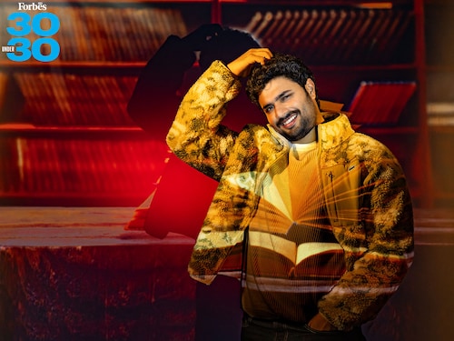 Prakhar Gupta, Podcaster
Image: Madhu Kapparath Directed By: Kapil Kashyap Background image: Shutterstock Prakhar Gupta, Podcaster
Image: Madhu Kapparath Directed By: Kapil Kashyap Background image: Shutterstock