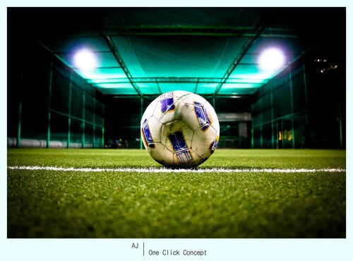 Astro-Turf Under Floodlights at AstroPark, Atria Mall. Photo Credit - Ajinkya Sawant