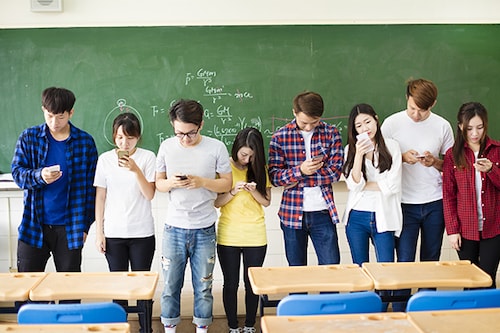 Mobile is the primary channel for internet access and internet-based transactions in China, and for this reason the challenge of mobile security is becoming a priority for individuals, enterprises and government ( Photo: Shutterstock)