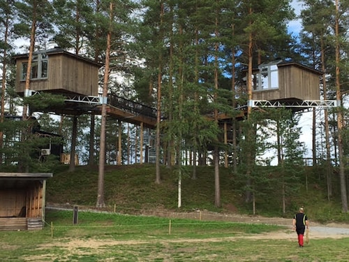 treehouses