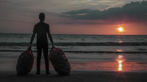 Aakash-Ranison-Calicut-Kerala-Plasticrecycling-Plante-Responsible-Traveller-Climate-Change-Beach-Cleanup-Drive