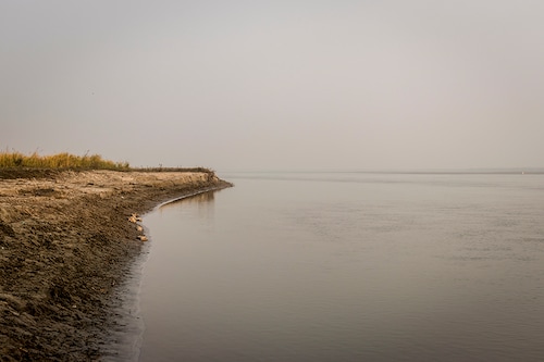 Every year the floods of Kosi River creates severe economic and social impacts. Under the Kosi River project communities are now being treated as stakeholders to induce change. Image: Shutterstock 