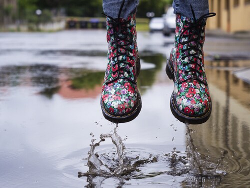Flower power, jump!