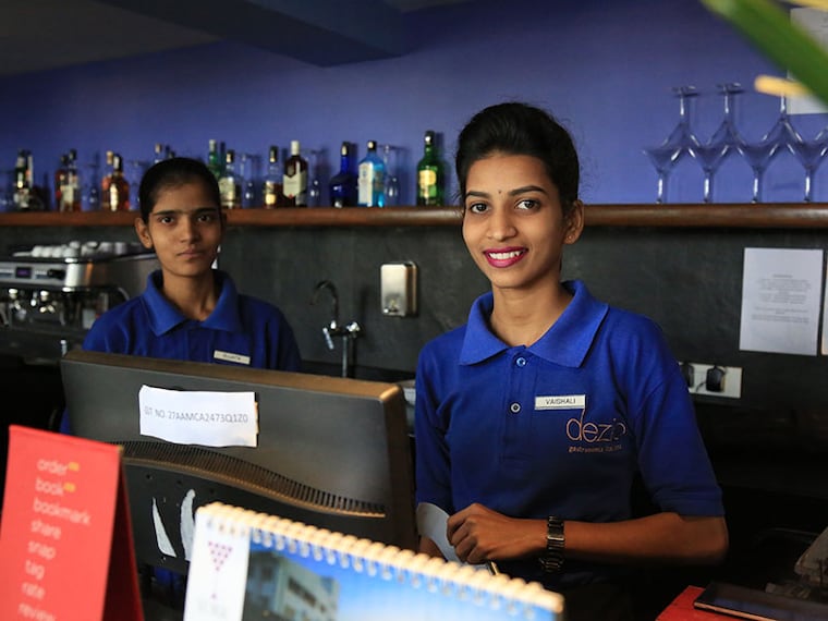 Vaishali Shinde undertook a skilling course in hospitality at her hometown Raigad, before joining an eatery in Pune. Image: Swades Foundation