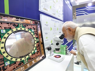 A picture of Prime Minister Narendra Modi as he visits the Semicon India 2025 exhibition on September 3, 2025, and engages with various showcases highlighting India’s stride in nanochips, semiconductor innovation, and production. Image: PIB