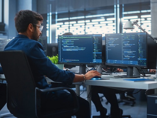 TCS headcount is now at a level not seen since Q4 FY22 (592,195), reflecting the deepest quarterly net reduction in recent company history.
Image: Shutterstock
TCS headcount is now at a level not seen since Q4 FY22 (592,195), reflecting the deepest quarterly net reduction in recent company history.
Image: Shutterstock