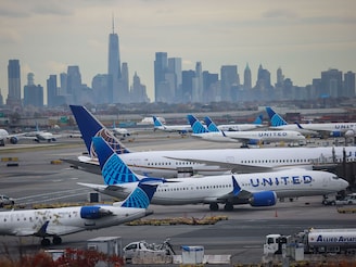 The Federal Aviation Administration issued a temporary ground stop for some flights to Newark Liberty International Airport due to staffing, according to an advisory.
Air traffic controllers enter a second week of not getting paid due to the government shutdown in the US, the impact is being felt by travellers.
Image: Michael Nagle/Bloomberg via Getty Images