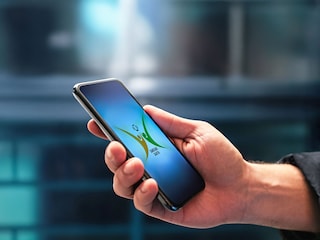 The Ministry of Communication on Wednesday said the pre-installation of the Sanchar Saathi app on new mobile devices is not mandatory.
Image: Shutterstock