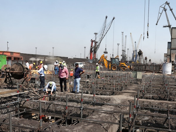 People work on the construction of a new berth at the Deendayal Port in Kandla, in the western state of Gujarat, India, April 5, 2025. Photo by REUTERS/Amit Dave