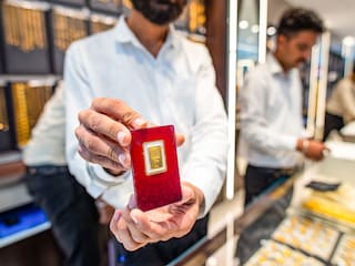 Historically, gold has been the ultimate “crisis commodity”. Photo by Pradeep Gaur/SOPA/LightRocket via Getty Images