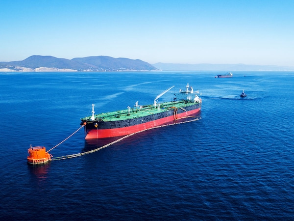 Roughly 130 million barrels of Russian crude currently remain on the water globally. Photo by Shutterstock