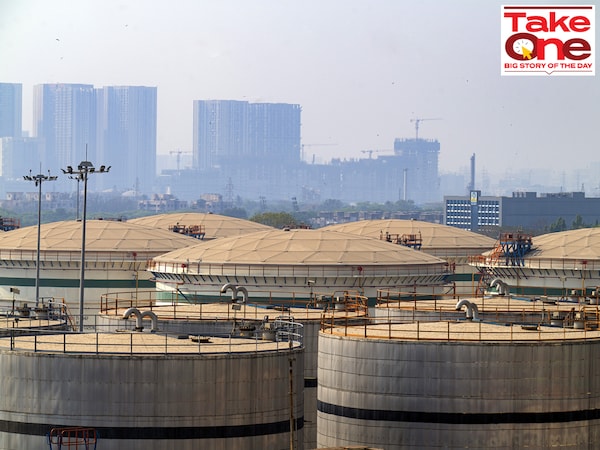 India is a net oil
importer with
inelastic demand. Photo by Abeer Khan/Bloomberg via Getty Images