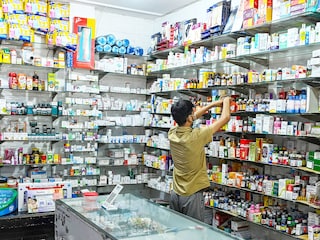 The rush toward GLP 1 weight loss drugs in India comes at a moment when prices are falling sharply, availability is expanding, and regulatory enforcement is struggling to keep pace. Photo by Sajjad Hussain / AFP