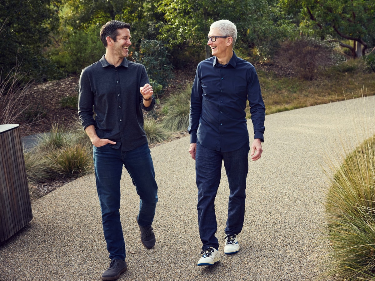 How Will John Ternus, Apple’s New CEO, Navigate The AI Wave?