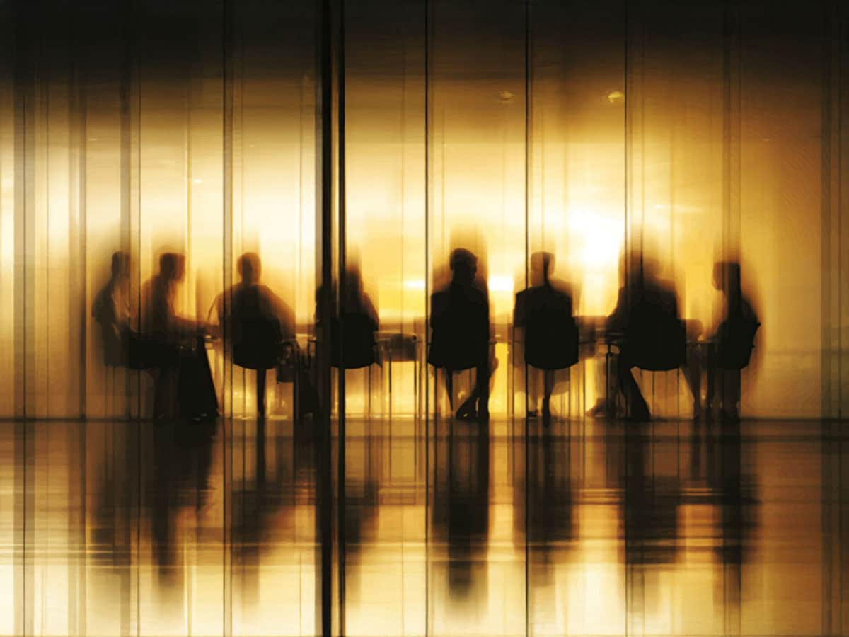 Top leader leaves, then what? Corporate India's succession challenge continues