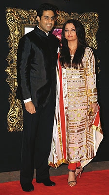 mg_68719_abhishek_aishwarya_280x210.jpg mg_68719_abhishek_aishwarya_280x210.jpg