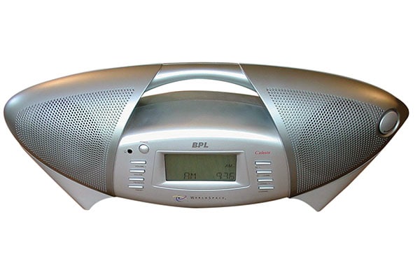 mg_75700_worldspace_radio_280x210.jpg mg_75700_worldspace_radio_280x210.jpg