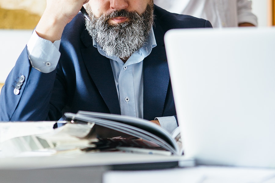 mg_90719_manreadingmagazinebg_280x210.jpg mg_90719_manreadingmagazinebg_280x210.jpg