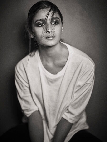 mg_91483_bhatt_alia_280x210.jpg mg_91483_bhatt_alia_280x210.jpg