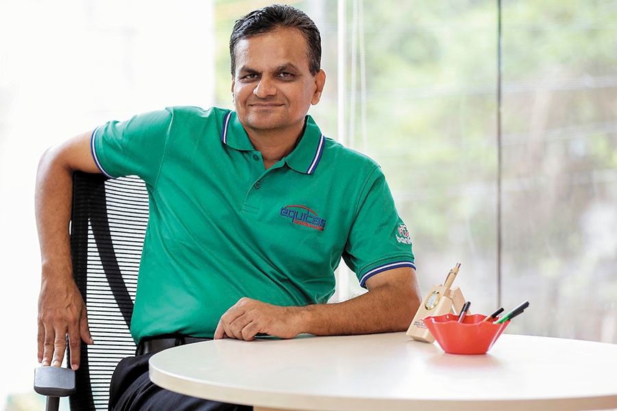 mg_97721_pn_vasudevan_280x210.jpg mg_97721_pn_vasudevan_280x210.jpg