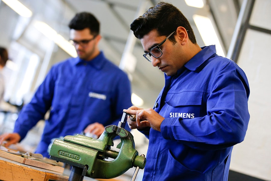 mg_97763_immigration_bg_reuters_280x210.jpg mg_97763_immigration_bg_reuters_280x210.jpg