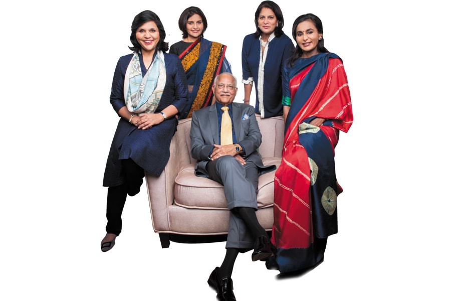 mg_94557_reddy_family_280x210.jpg mg_94557_reddy_family_280x210.jpg