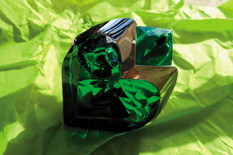 g_100049_parfum_de_thierry_mugler_280x210.jpg g_100049_parfum_de_thierry_mugler_280x210.jpg