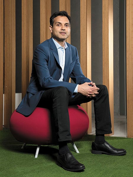 mg_99217_anant_maheshwari_sm_280x210.jpg mg_99217_anant_maheshwari_sm_280x210.jpg