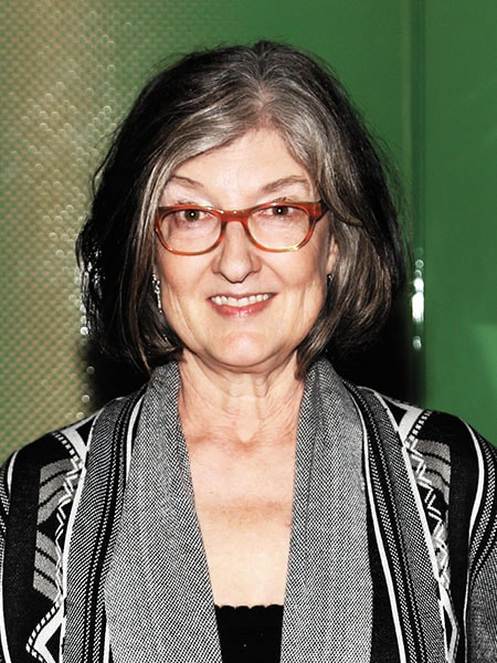 g_105121_barbara_kingsolver_280x210.jpg g_105121_barbara_kingsolver_280x210.jpg
