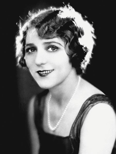 g_102311_mary_pickford_280x210.jpg g_102311_mary_pickford_280x210.jpg
