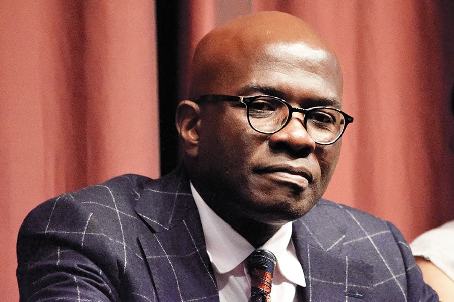 g_104603_armstrong_williams_280x210.jpg g_104603_armstrong_williams_280x210.jpg