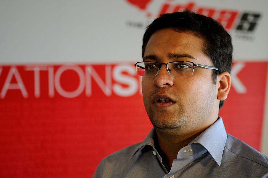 g_110623_binny_bansal_280x210.jpg g_110623_binny_bansal_280x210.jpg