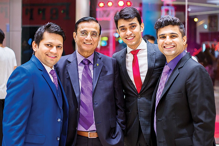 g_109983_third_generation_kachalia_280x210.jpg g_109983_third_generation_kachalia_280x210.jpg