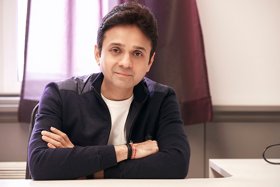 g_109013_bg_apoorvamehta2_280x210.jpg g_109013_bg_apoorvamehta2_280x210.jpg