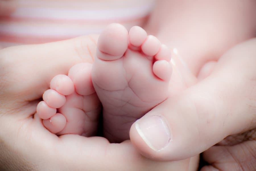 g_115279_adorable-baby-baby-feet_bg_280x210.jpg g_115279_adorable-baby-baby-feet_bg_280x210.jpg