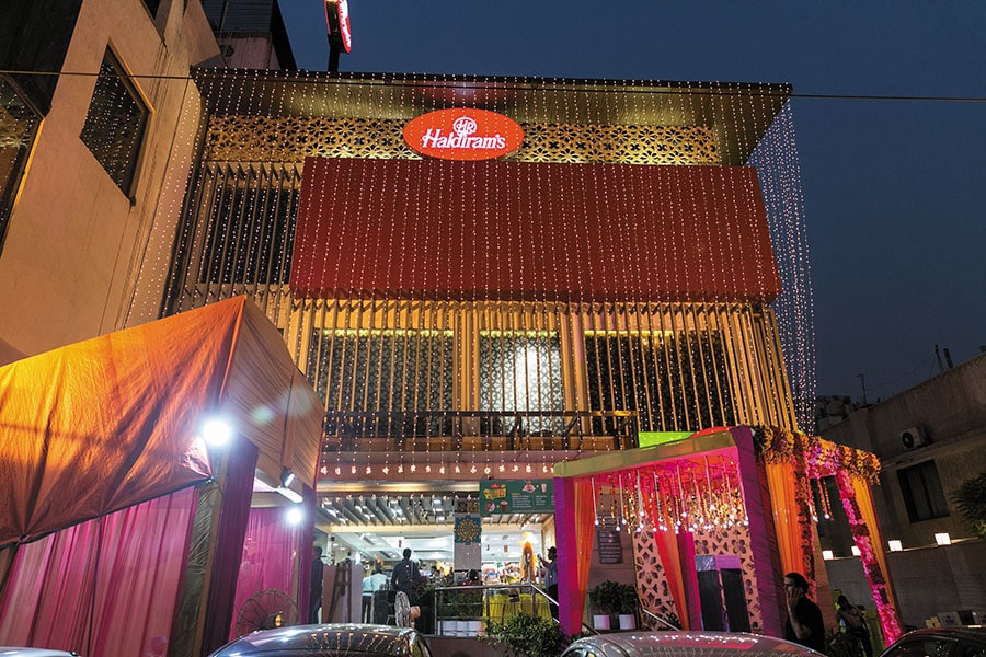 g_124587_haldirams_280x210.jpg g_124587_haldirams_280x210.jpg