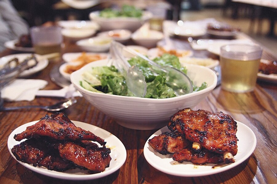 g_125027_3.koreatown_hamjipark_banchanandporkribs_280x210.jpg g_125027_3.koreatown_hamjipark_banchanandporkribs_280x210.jpg