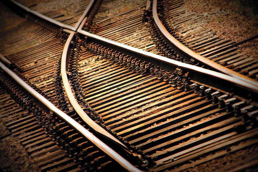 g_125695_changing_track_280x210.jpg g_125695_changing_track_280x210.jpg