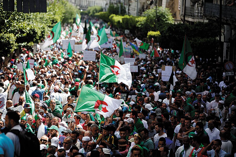 g_118071_algeria_protest_280x210.jpg g_118071_algeria_protest_280x210.jpg